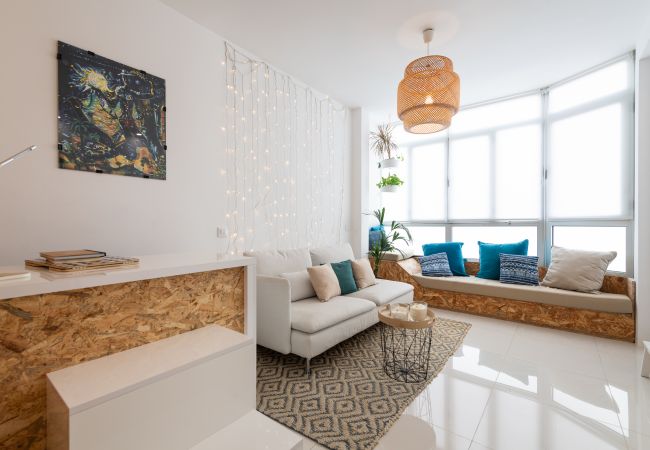 Apartment in Las Palmas de Gran Canaria - Minimalist Accommodation by the Beach Apartment in Las Palmas de Gran Canaria - Minimalist Accommodation by the Beach