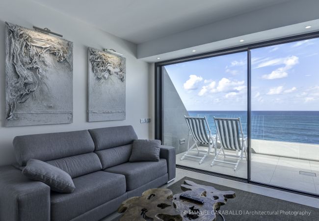 Apartment in Las Palmas de Gran Canaria - Luxurious  Sea View Accommodation Las Canteras