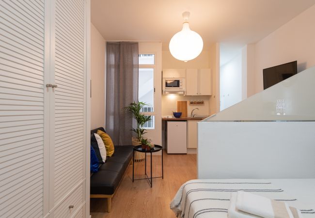 Apartment in Las Palmas de Gran Canaria - Beach Accommodation Las Canteras (2D) Eclipse Apartment in Las Palmas de Gran Canaria - Beach Accommodation Las Canteras (2D) Eclipse