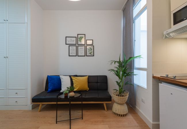 Apartment in Las Palmas de Gran Canaria - Beach Accommodation Las Canteras (2D) Eclipse Apartment in Las Palmas de Gran Canaria - Beach Accommodation Las Canteras (2D) Eclipse