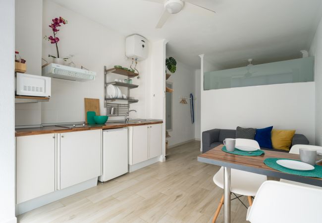 Apartment in Las Palmas de Gran Canaria - Beach Accommodation Las Canteras (1B) Apartment in Las Palmas de Gran Canaria - Beach Accommodation Las Canteras (1B)