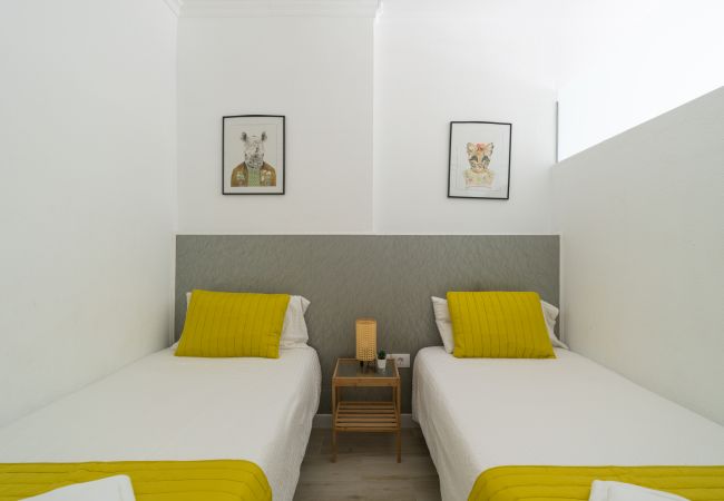 Apartment in Las Palmas de Gran Canaria - Beach Accommodation Las Canteras (1B) Apartment in Las Palmas de Gran Canaria - Beach Accommodation Las Canteras (1B)