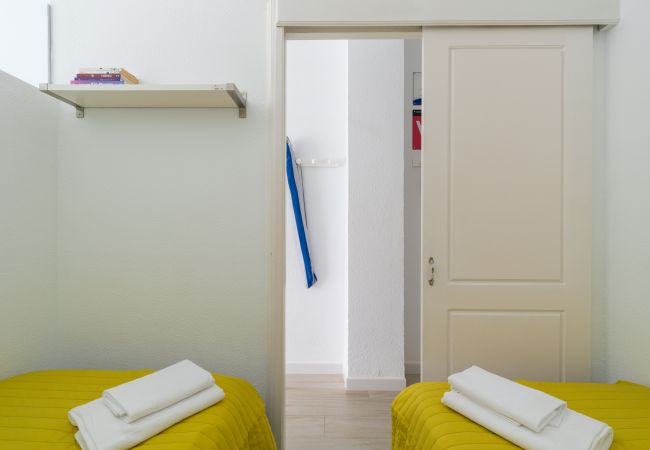 Apartment in Las Palmas de Gran Canaria - Beach Accommodation Las Canteras (1B) Apartment in Las Palmas de Gran Canaria - Beach Accommodation Las Canteras (1B)