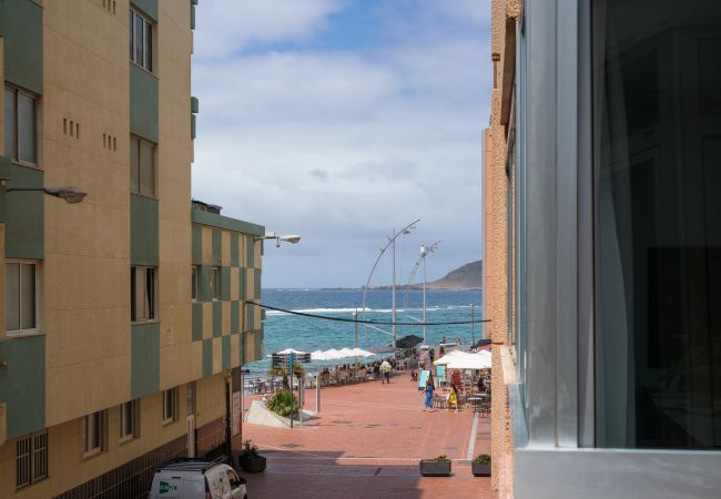 Apartment in Las Palmas de Gran Canaria - Beach Accommodation Las Canteras (1B) Apartment in Las Palmas de Gran Canaria - Beach Accommodation Las Canteras (1B)