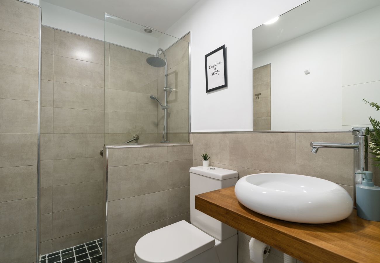 Apartment in Las Palmas de Gran Canaria - Beach Accommodation Las Canteras (1B) Apartment in Las Palmas de Gran Canaria - Beach Accommodation Las Canteras (1B)