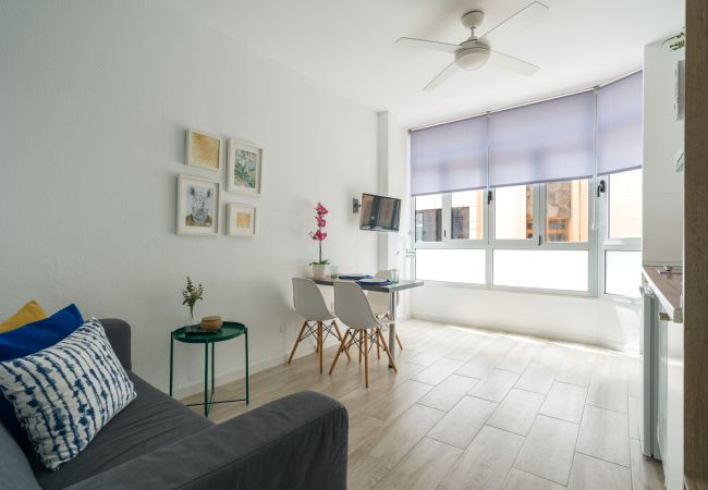 Apartment in Las Palmas de Gran Canaria - Beach Accommodation Las Canteras  (2A)